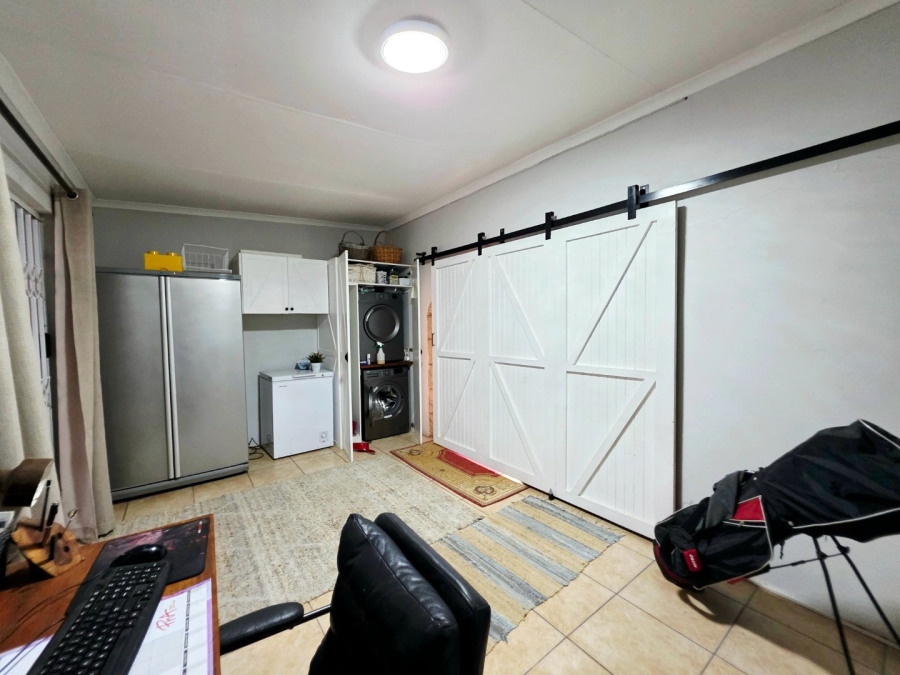 3 Bedroom Property for Sale in Pellissier Free State